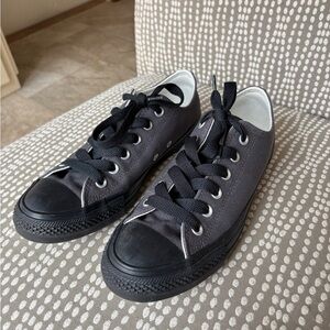 Converse Low-Top Sneakers